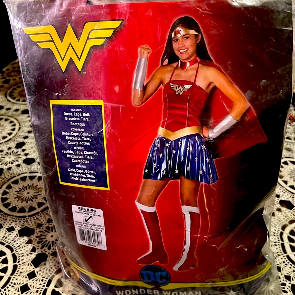 Wonder woman, costume in great conditions